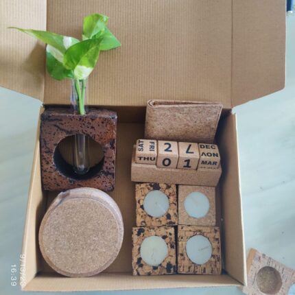 cork hamper